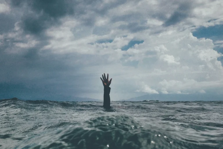 5 Ways to Recover from Burnout in Social and Professional Life